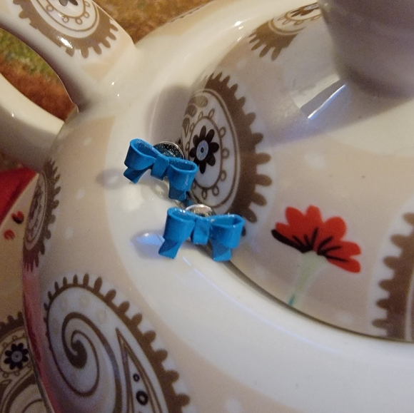 Blue Bow earrings - Picture 7 of 7